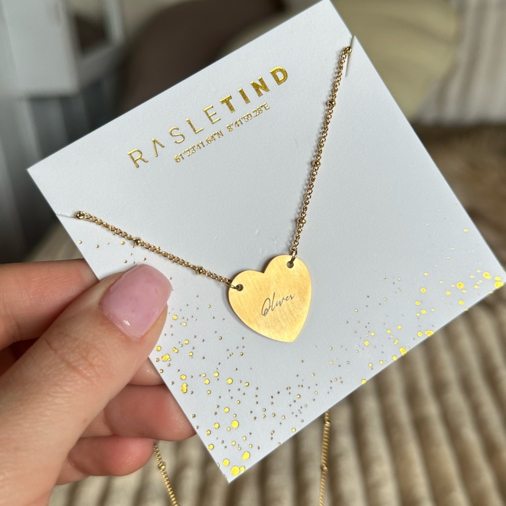 Gold Customized name plate heart necklace OLIVER